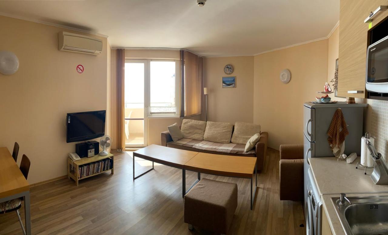 First Line Apartment At Obzor Ngoại thất bức ảnh