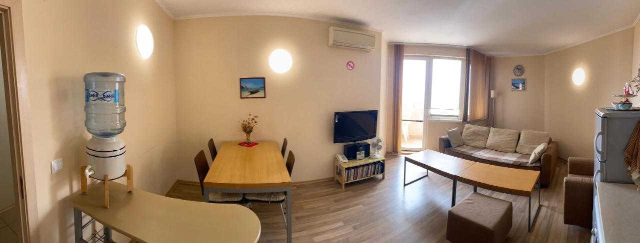 First Line Apartment At Obzor Ngoại thất bức ảnh