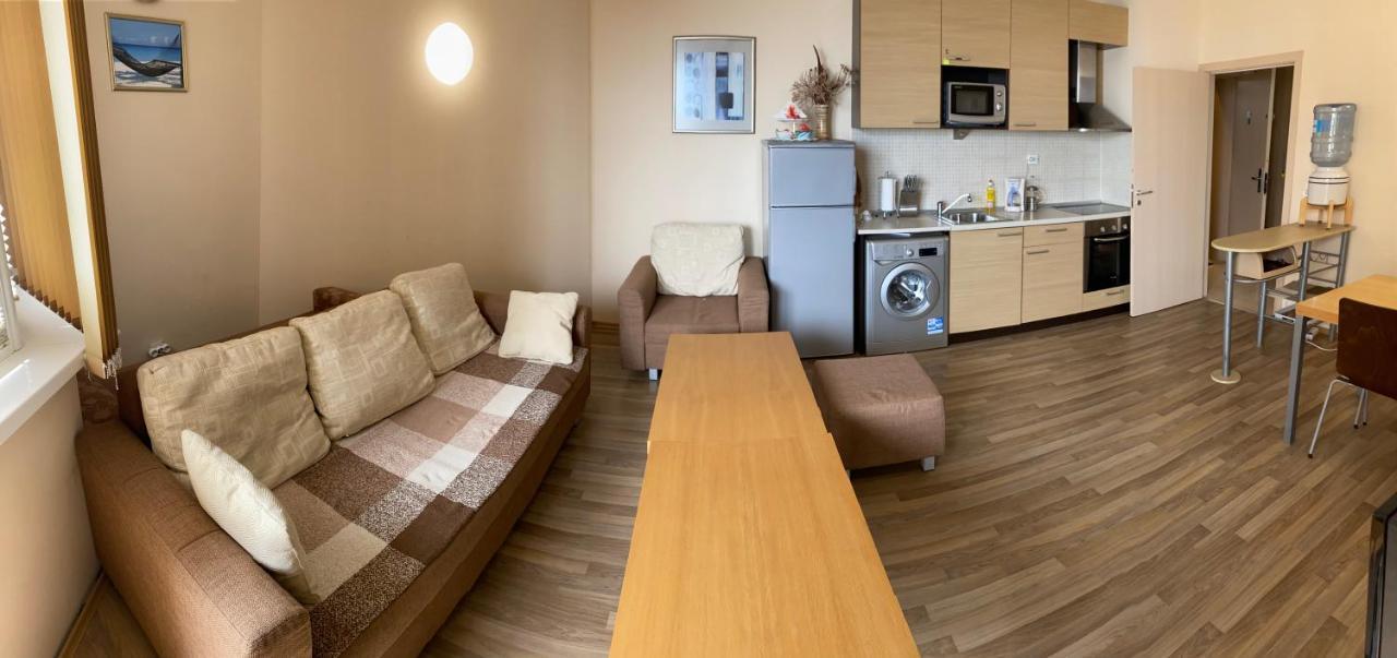 First Line Apartment At Obzor Ngoại thất bức ảnh