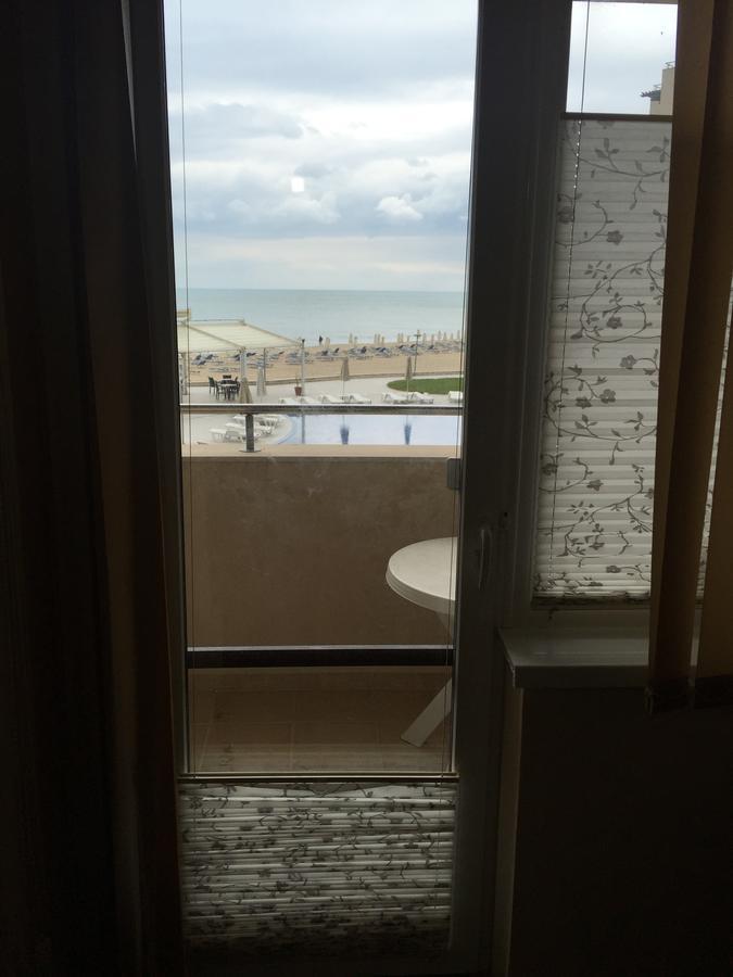 First Line Apartment At Obzor Ngoại thất bức ảnh
